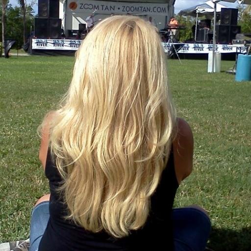 debromano's profile picture. 