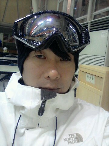 karayanwoo's profile picture. 라비채.세상에 하찮은것은 없다.하찮게 여기는 생각만 있을뿐...