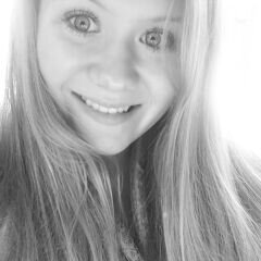 xAnnnemijnn's profile picture. - you can't never be old and wise, if you were never young and crazy.