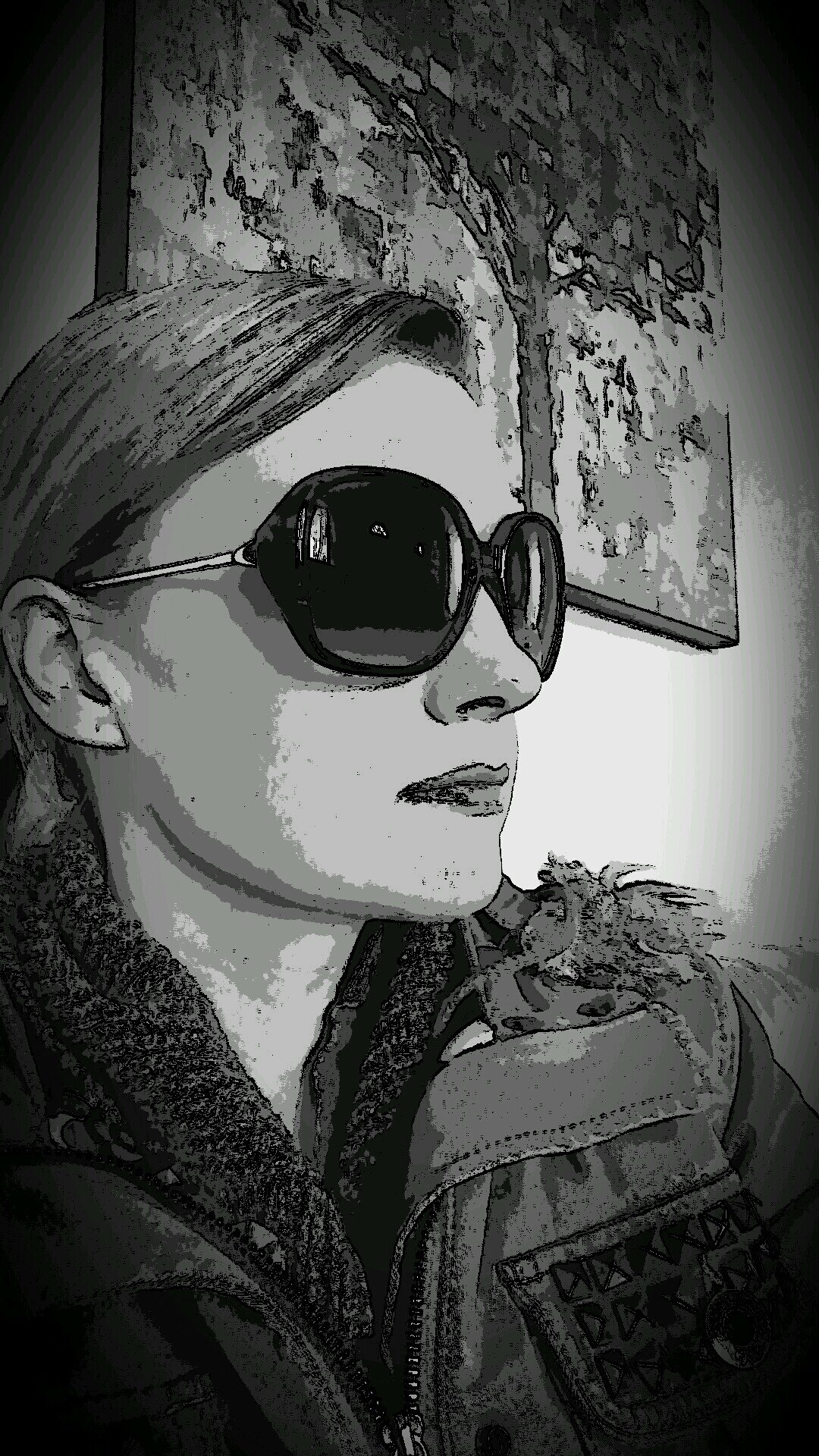 Coffee lover, Fence sitter and random song singer.