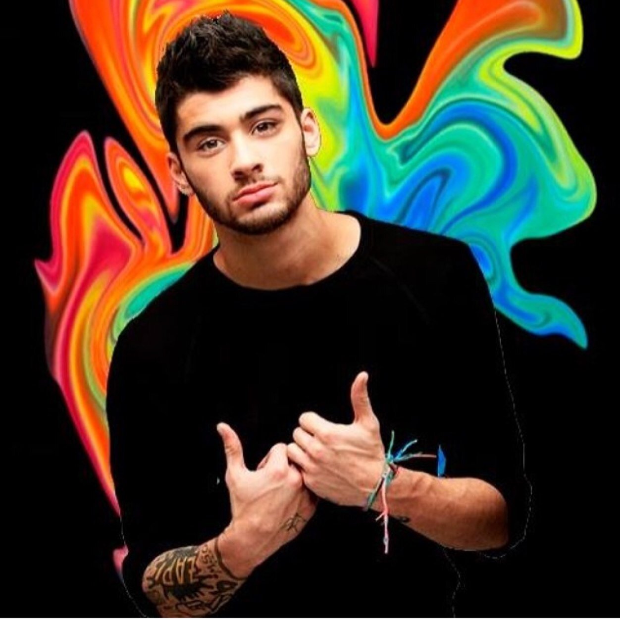 Hey its me Zayn. Island of misfit toys |single|bi|