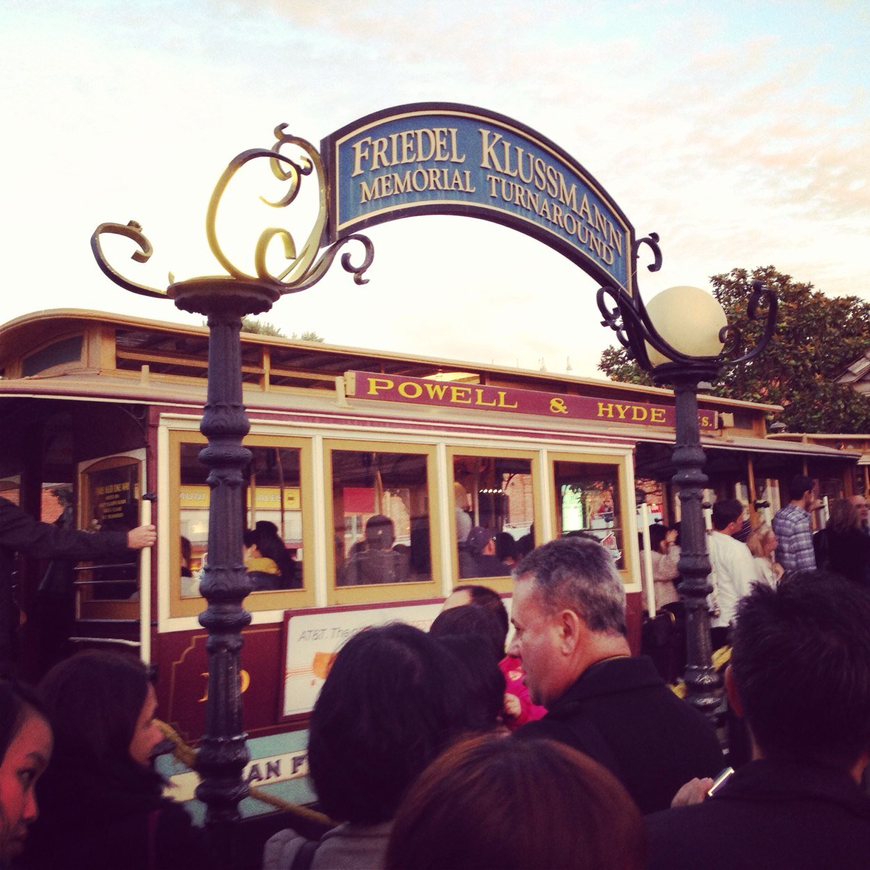 pinzgo's profile picture. Whatever happens REDS always... YNWA!!! Coz I'm liverpudlian.. ^_^