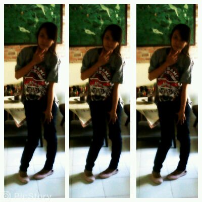 dessydessoll12's profile picture. 