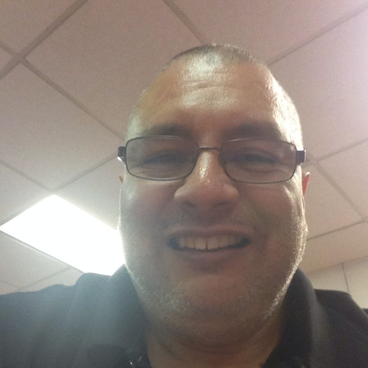 RogerCarranza3's profile picture. 