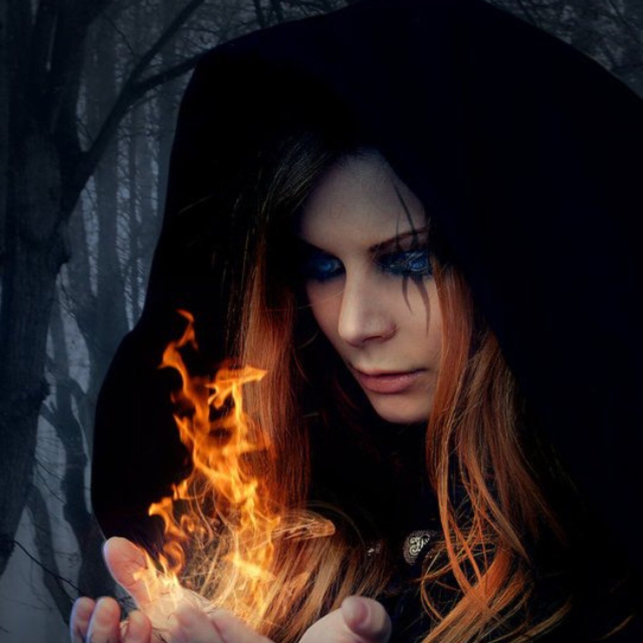 Oz's China Girl my daddy is Oz my mommy is Theodora and my auntie is @LastGoodWitch protected by @PeppyGleek