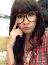 putrithea7's profile picture. 