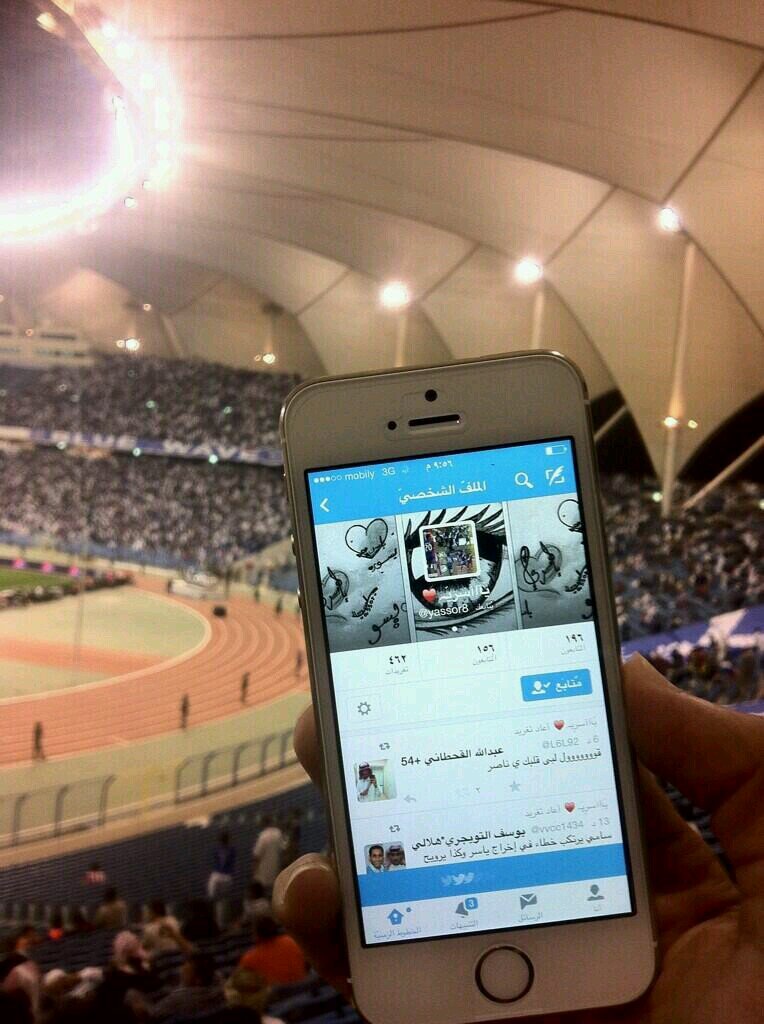‏‏احببته بشده لذلك ..‏‏‏‏‏‏‏اغار عليه بقوه شديده و يسكنني من العناد مايكفي دوله وعندما اصمت فـ انا اتالم..مزاجيه وكبريائي حقير..