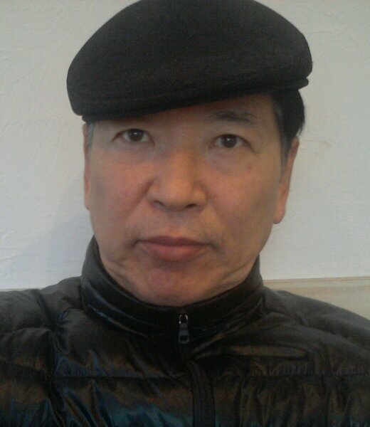 역사 공부를 즐겨 하며 특히 우리 근대사에 천착하고 있습니다.