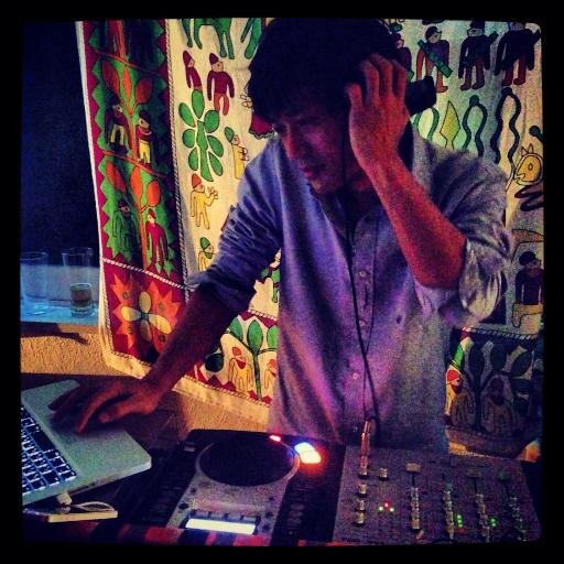 HOUSE music dj in TOKYO. I started DJing in Tokyo in 1993. I play garage ~ deep house ~ soul https://t.co/Yp5Z8GT9zi https://t.co/9DDHXATjtI