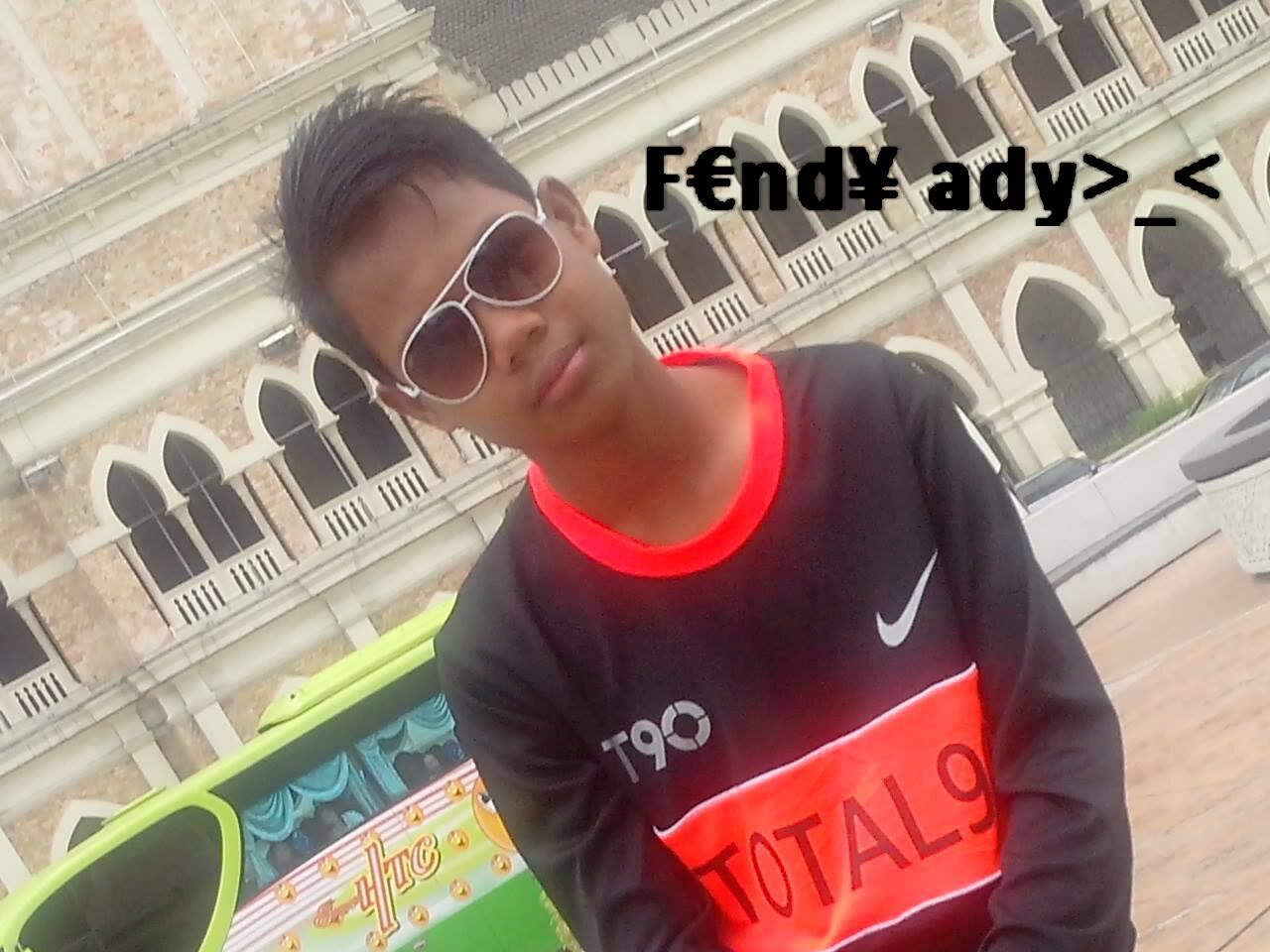Seandainya Engkau Lebih kenal
Akan diriku Maka Aku akan Tersenyum Manis untukmu Agar kau Lebih tahu Aku sentiasa Menyangimu ;)