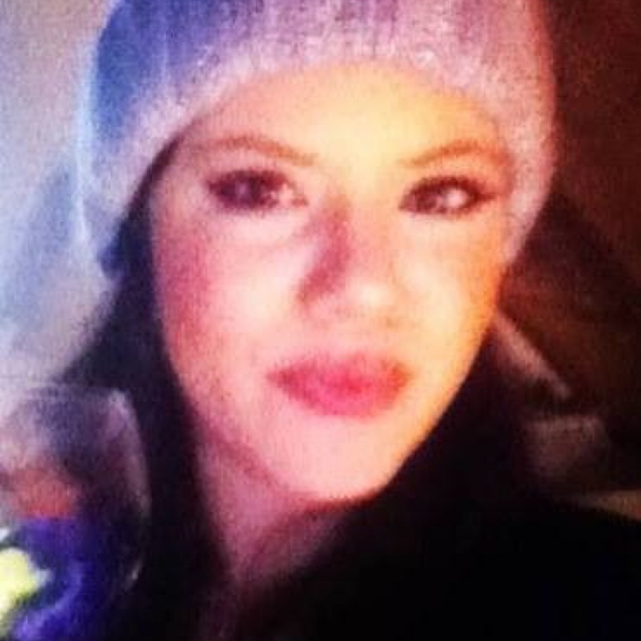 ellegrl's profile picture. 