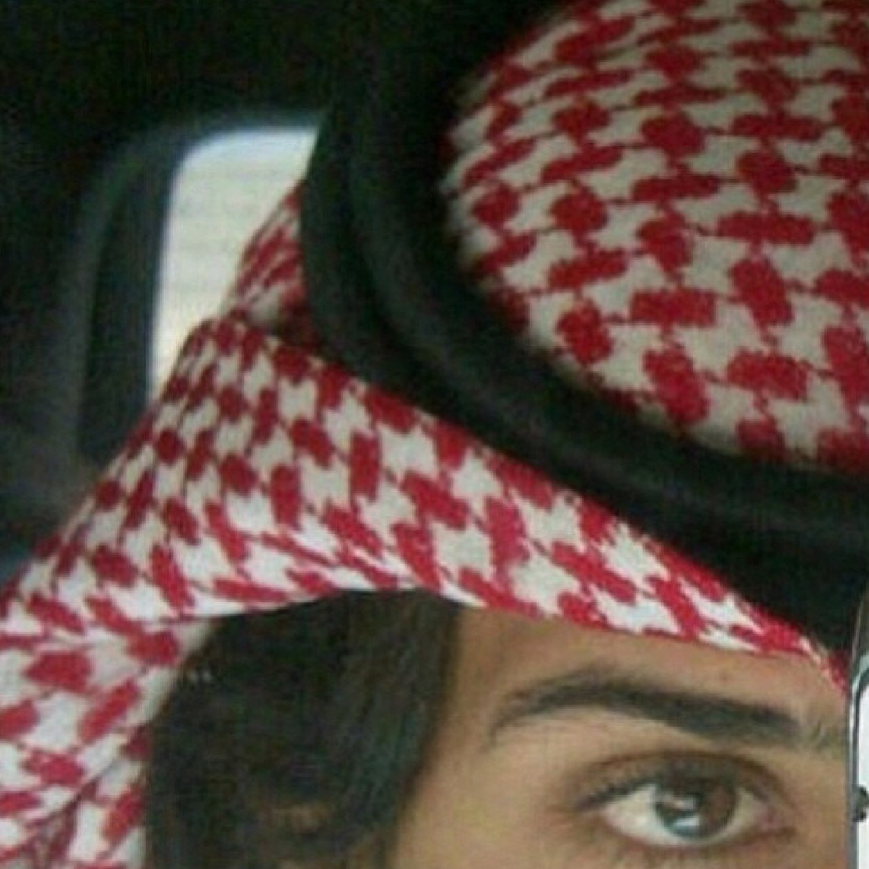 من طاب طبنا فوق طيبه بعد بطيب واللي تردا وش كسب وش خسرناا ~ ( Kik :kgghf7635 )