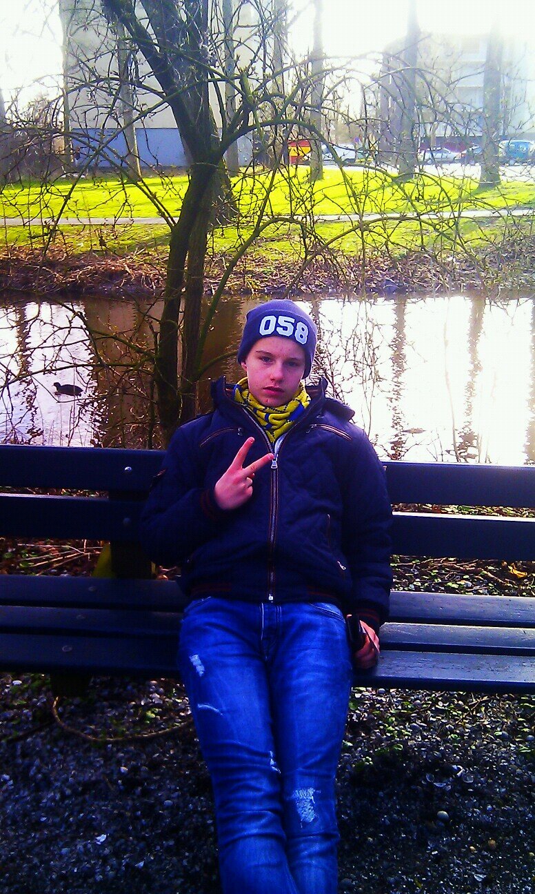 16 jaar/app = 0612496361/ snap mikevisser15