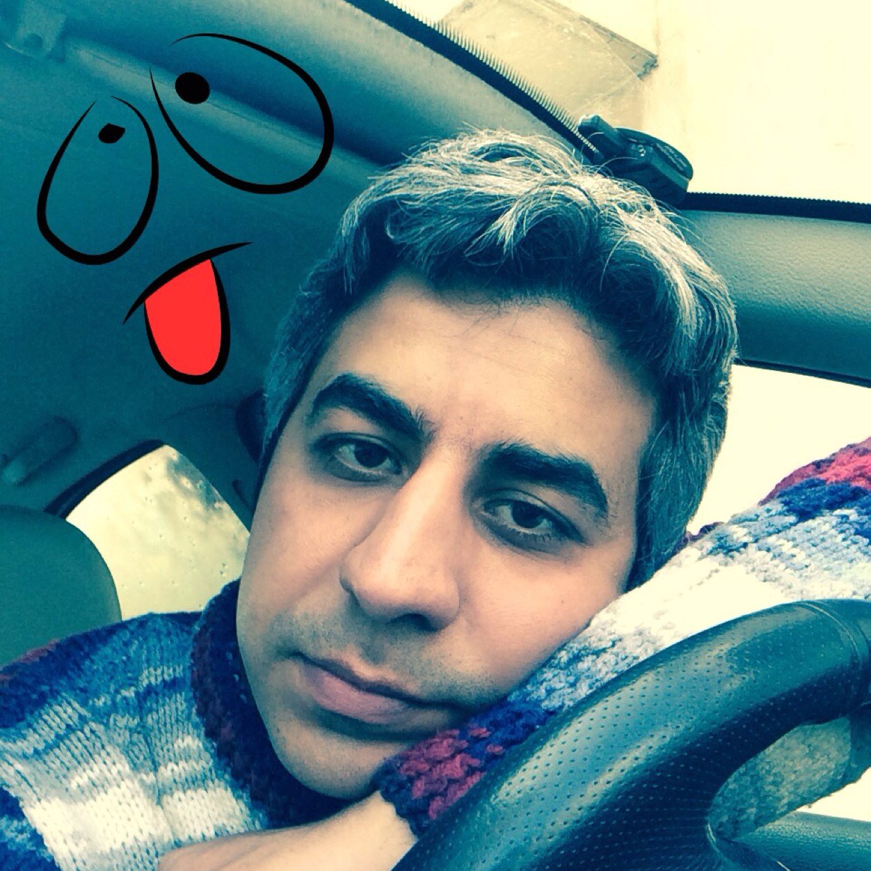 نویسنده ی شاعری که عکاسی میکند...