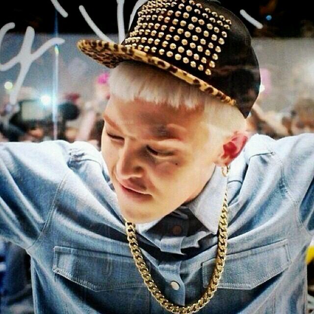 K-POPが大好きな中学2年生です!気軽にFollow me♬ラーメン&きゅうり&ナダデココ&お笑い大好き♡♡