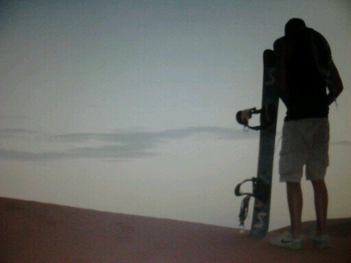 E875dones's profile picture. Los dias mas duros son los que te hacen mejorar, por eso mismo no llores, tira para adelante hacia la mejor version de ti mismo