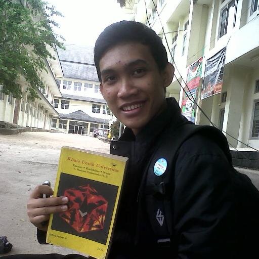 My name is AHMAD REZA MAULANA, I was born in cianjur January 24, 1995, I studied at UIN SGD BANDUNG CHEMICAL EDUCATION majors :)