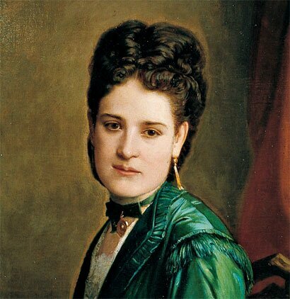 Prima Donna and opera diva. It is better to drown in ones bath water than drown in mediocrity.