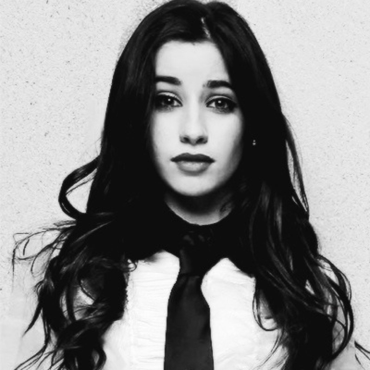 Hi please follow this acc @anusregui thanks ilysm