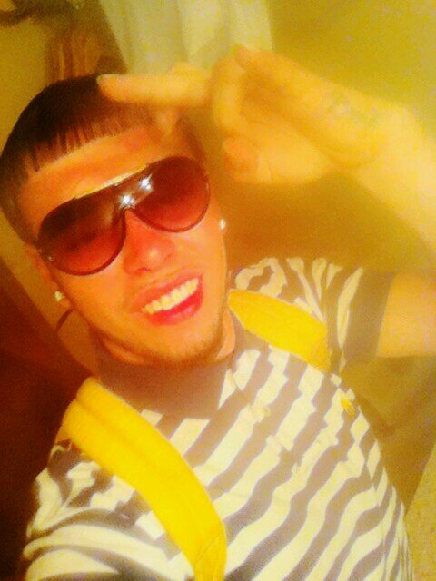 I'LL HAVE 7 NIGGAS WIT 8 NINES @ YO HOUSE BY 10 , THAT MEAN I'M HOLDIN 2 SO STOP ALL THA GOSSIPIN , CUZ I'LL GRAB THA EAGLE N GIVE YA ASS 5 LIKE DONNAVINN !
