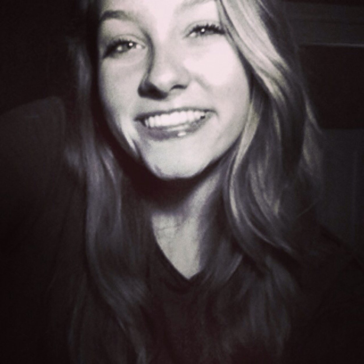 floordoornbos's profile picture. never forget how precious life is