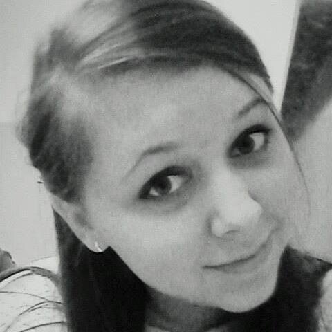 Hi I'm Polish Belieber:) Follow me Justin Bieber please 3 I love you Beliebers