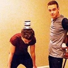 Free follow from @zarryqueenn !! Dont follow this account, go follow her!