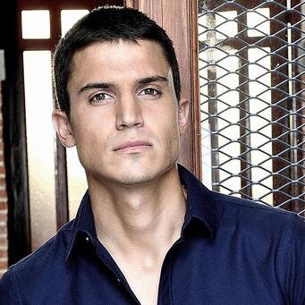 23. Manipulador y chulito. Traficante de drogas.