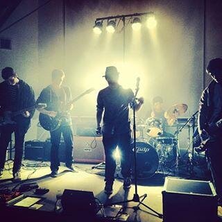 The official Twitter account of Flipside! Holmer Green based Pop-Rock band! Debut EP Aviators available here http://t.co/bvn1DgdVsy