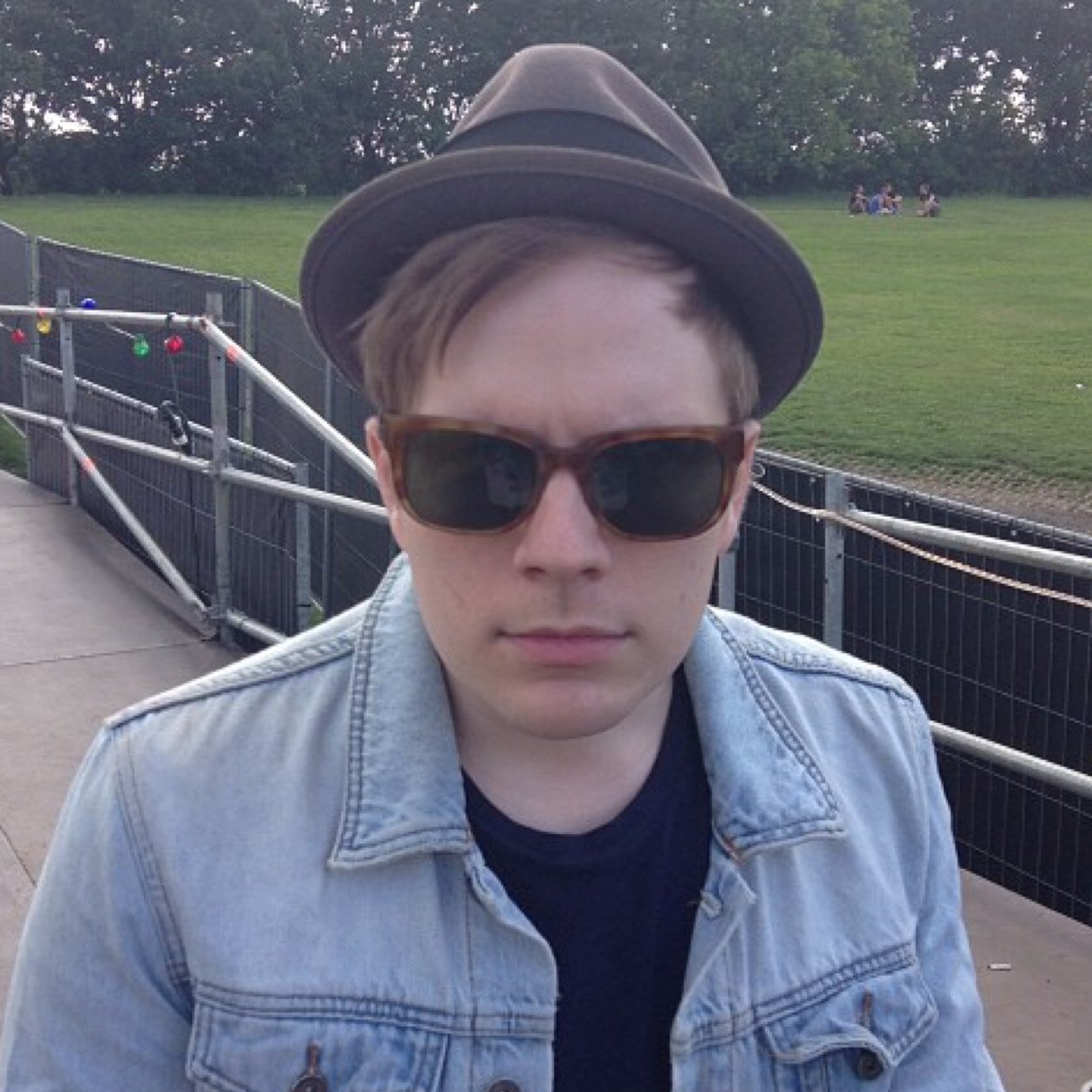 falloutalyssa's profile picture. remember when patrick tweeted me on 1/13/14 omg