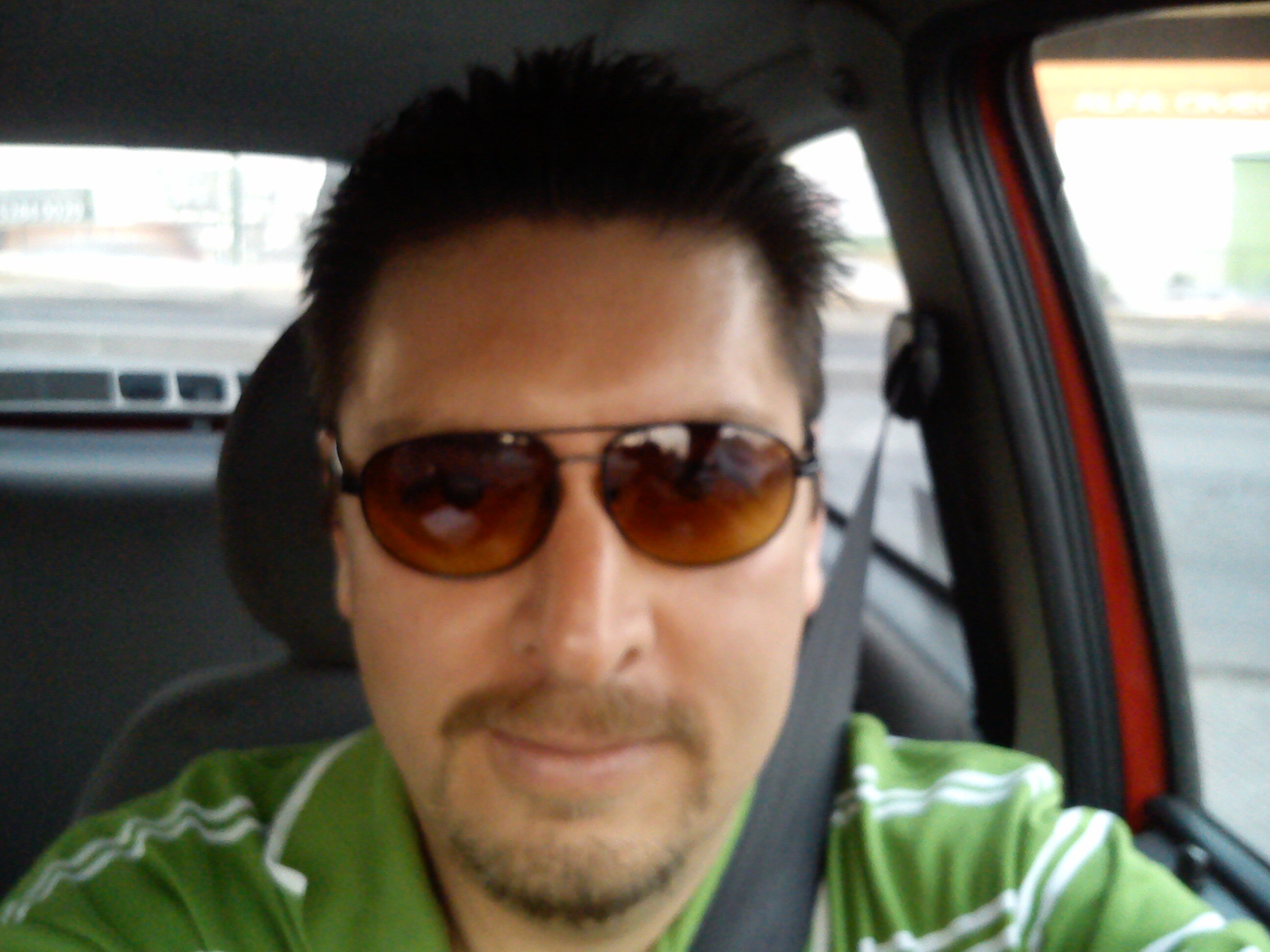 Yo soy quien soy y no me parezco a nadie; me cuadra el campo y el chiflido se sus aires