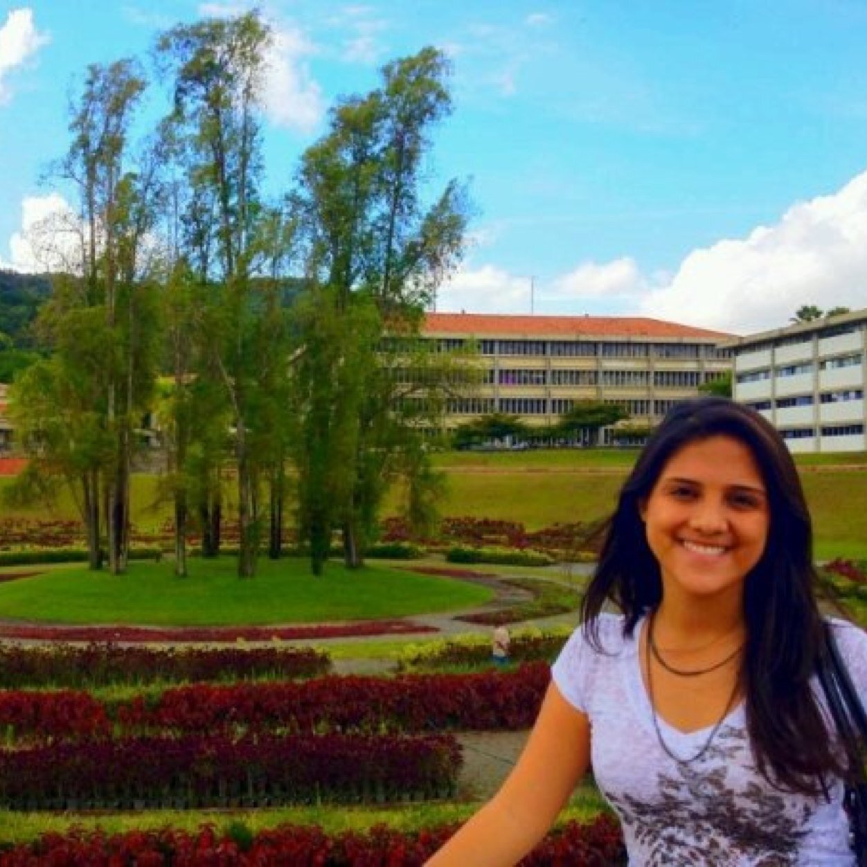 veronicacuartas's profile picture. 