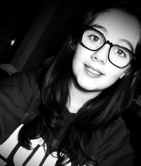 thats0laura's profile picture. 14 years old youtuber.