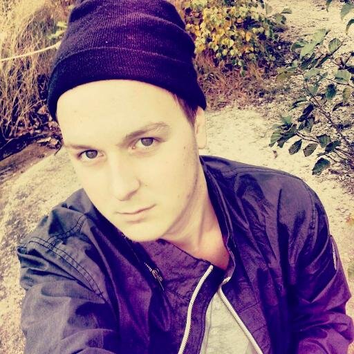 FilipVDF's profile picture. Föredetta Hockeytalang,rappare,flickidol och botaniker.