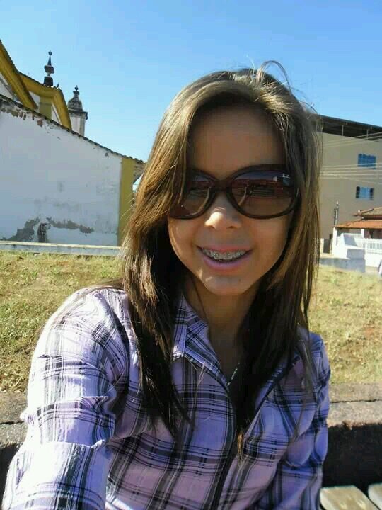 CoelhoKaah's profile picture. Amo ficar junto dos meus amigos, sou suuuper fã de TVD, e amo minha kerida Diva Avril Lavigne