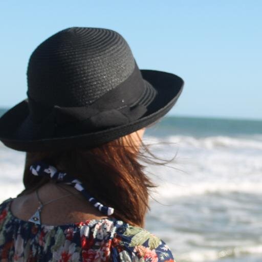 rosebava's profile picture. 