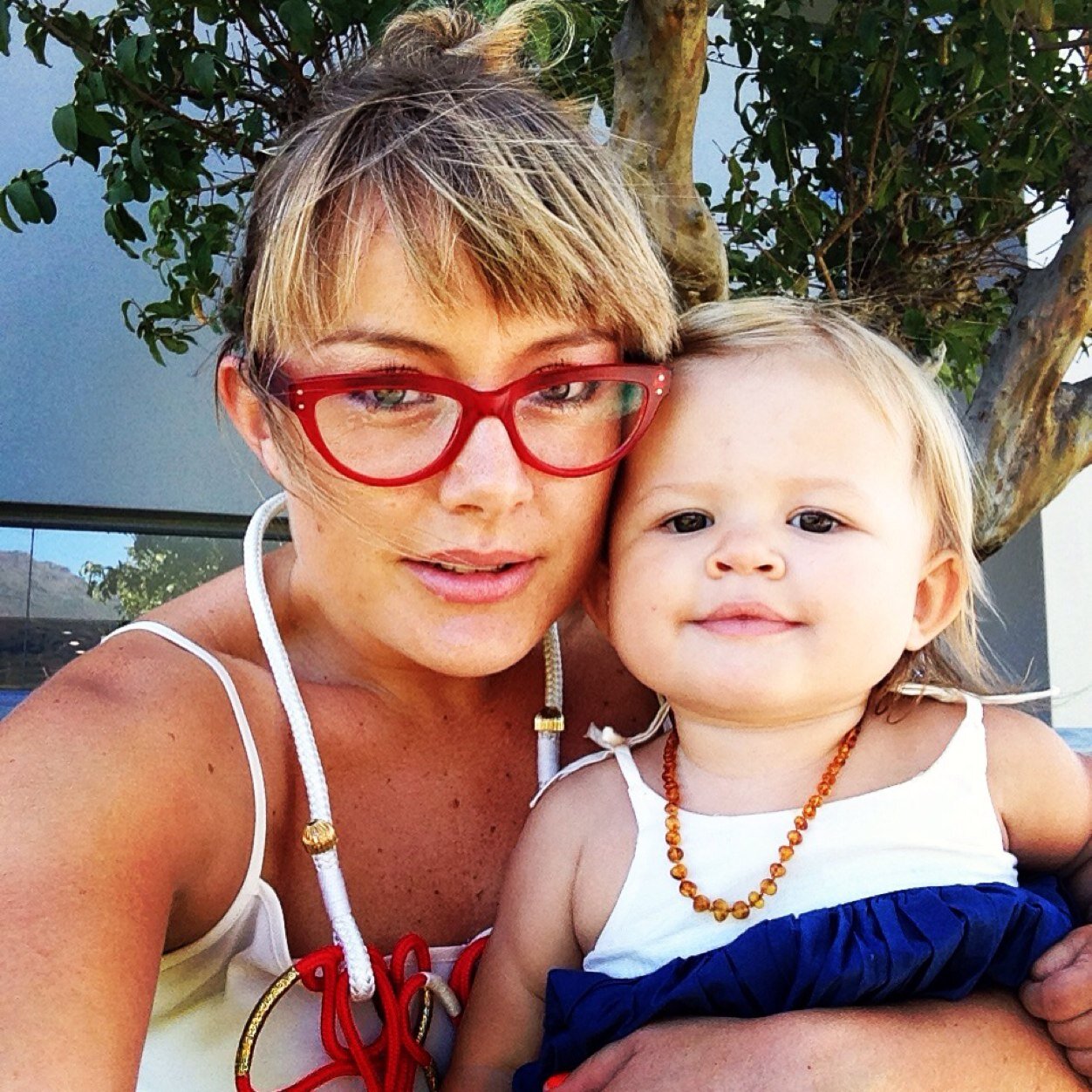 Amber__Drake's profile picture. Programming coord. for KFM & 567 CapeTalk radio. LOVES: Art, MUSIC, art deco, FOOD, flowers, haberdashery, COLOUR, sea swimming, nature, dance, ROAD TRIPS..