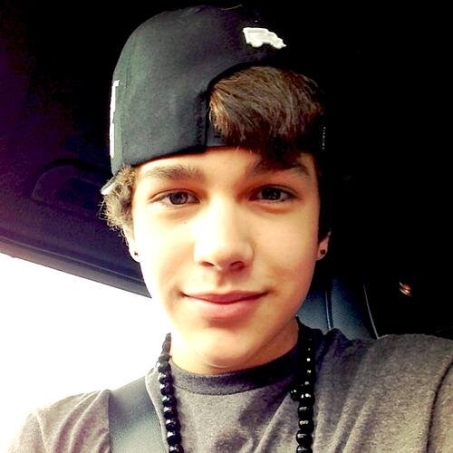 _mahonemylife's profile picture. @NiallOfficial me chama de sabonete e se esfrega em mim ✌    Não sei vc, mais eu sou a pizza que o austin mais deseja @AustinMahone is my prince ♛