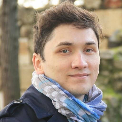 Alfresco expert, love programming, good guy, want to rally