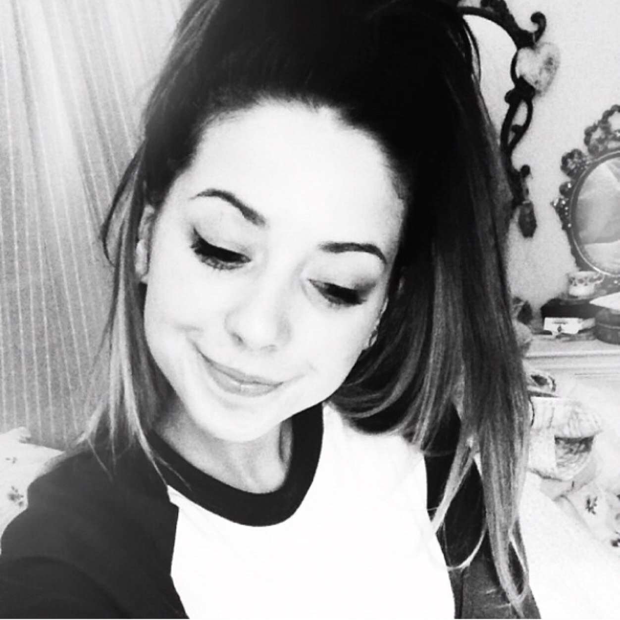 youtubers,ari,zoe