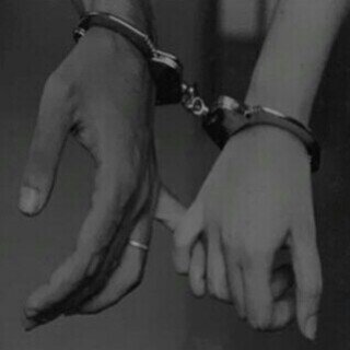 ‏‏‏أحلاَمنا , هيِ المَكان الوَحيد , الَذي لا تُزعجنا بهِ تَدخلات الأخرينِ ..