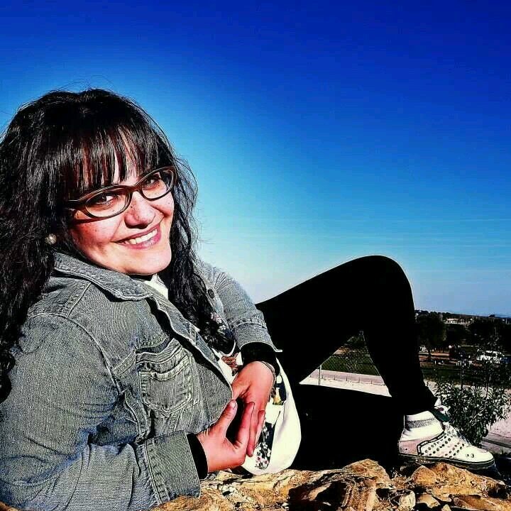 vive la vida como si se acabara mañana y lucha siempre por lo que creas. siempre con una sonrrisa :-D