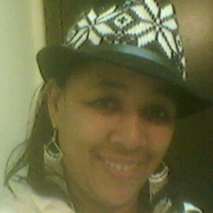 mzmogie's profile picture. 