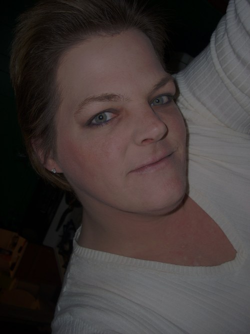 Angels_holdmeup's profile picture. 