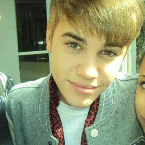 YOU JUST GOT A FREE FOLLOW. FOLLOW @cleverrauhl AND @seekingbieber
