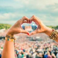 las mejores canciones y frases de música.                            We just play loud music