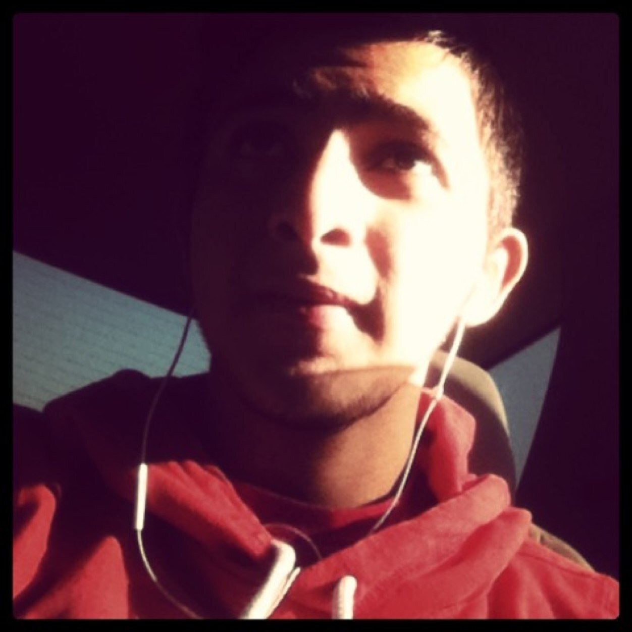 AnthonyGuevra10's profile picture. 