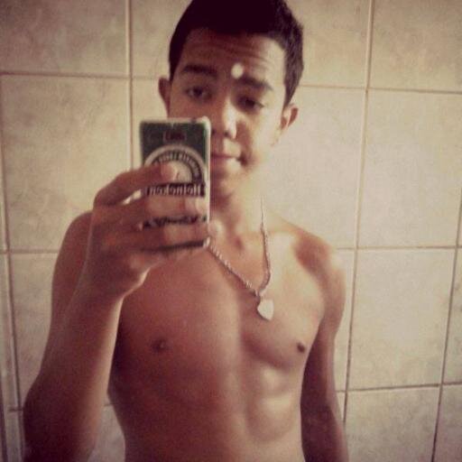Crlh...   Deus me fortalece quando Fraco eu estou... C=