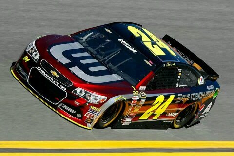 Love NASCAR, Jeff Gordon #24 is my favorite driver, enjoy riding my Harley and in general like to have fun! Green Bay Packers fan too!  #TMSFanCrew #82