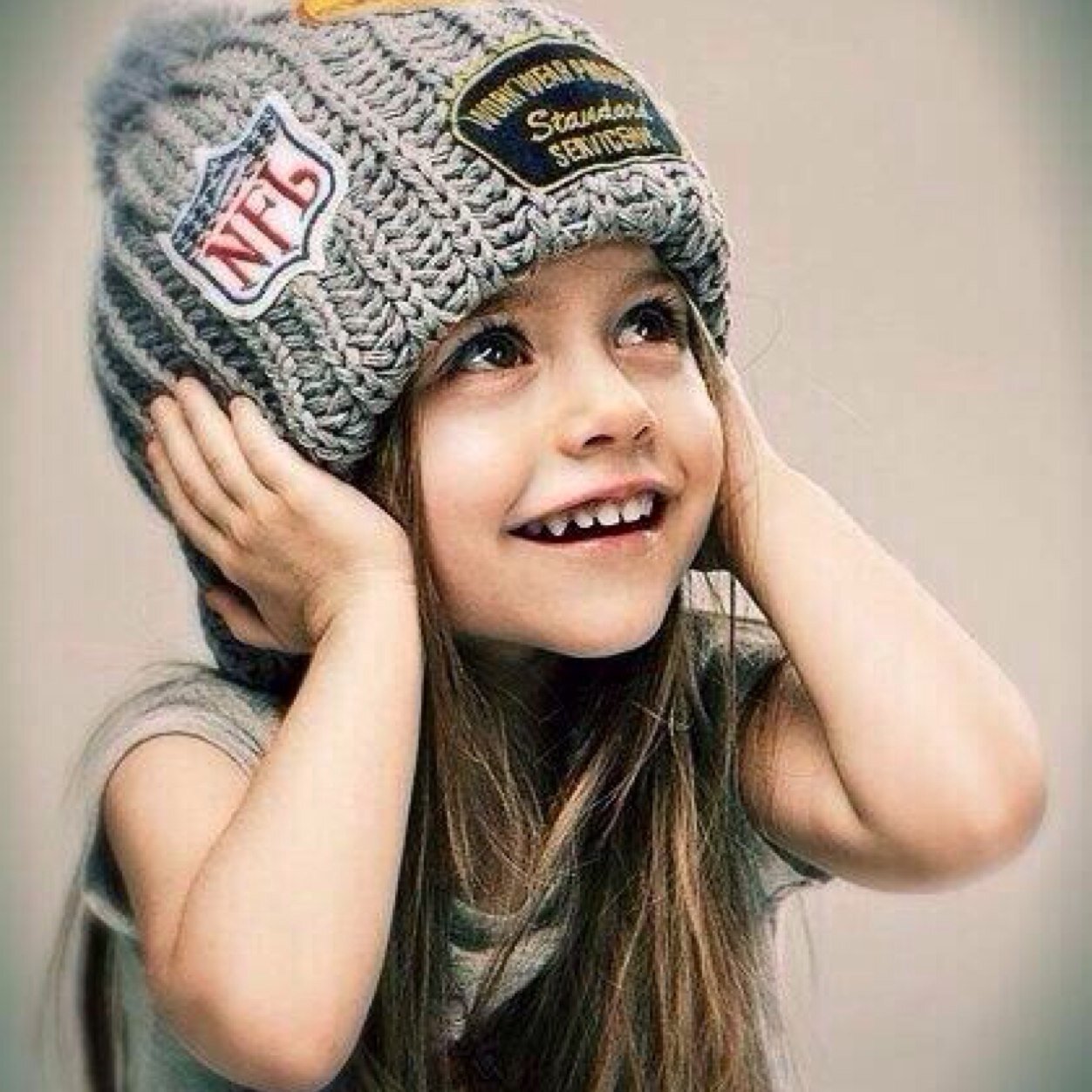 4 year old little girl. Mama: @QueenCleo12  Daddy: @DorheanGaffney #Curious #Adorable #Friendly #RP